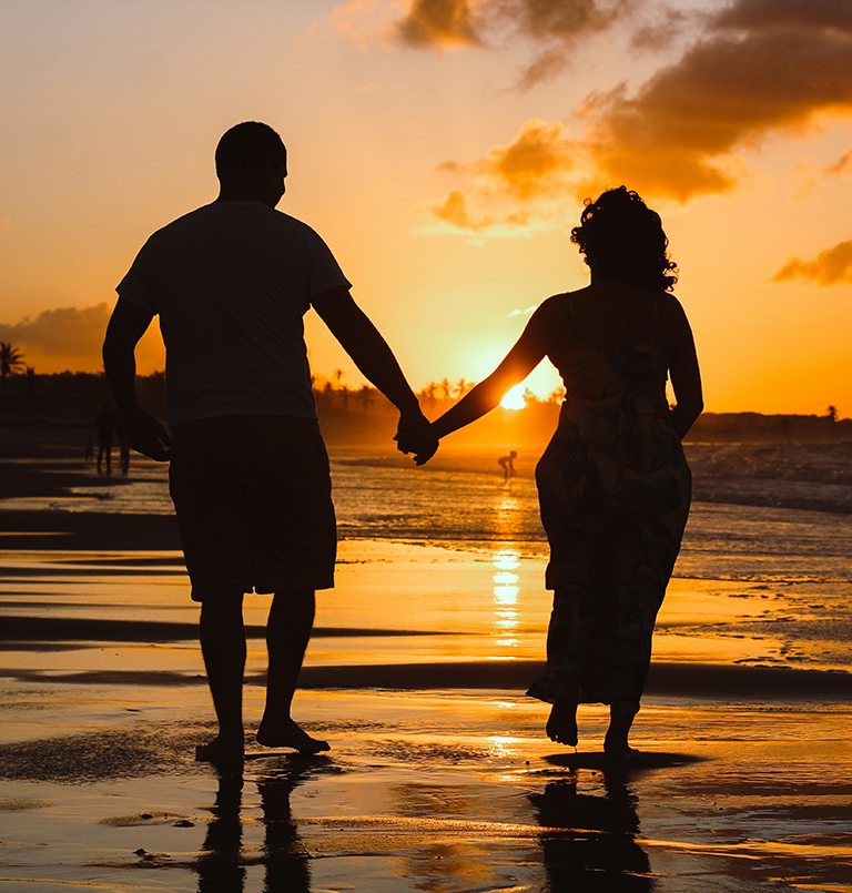couplestandingtogether